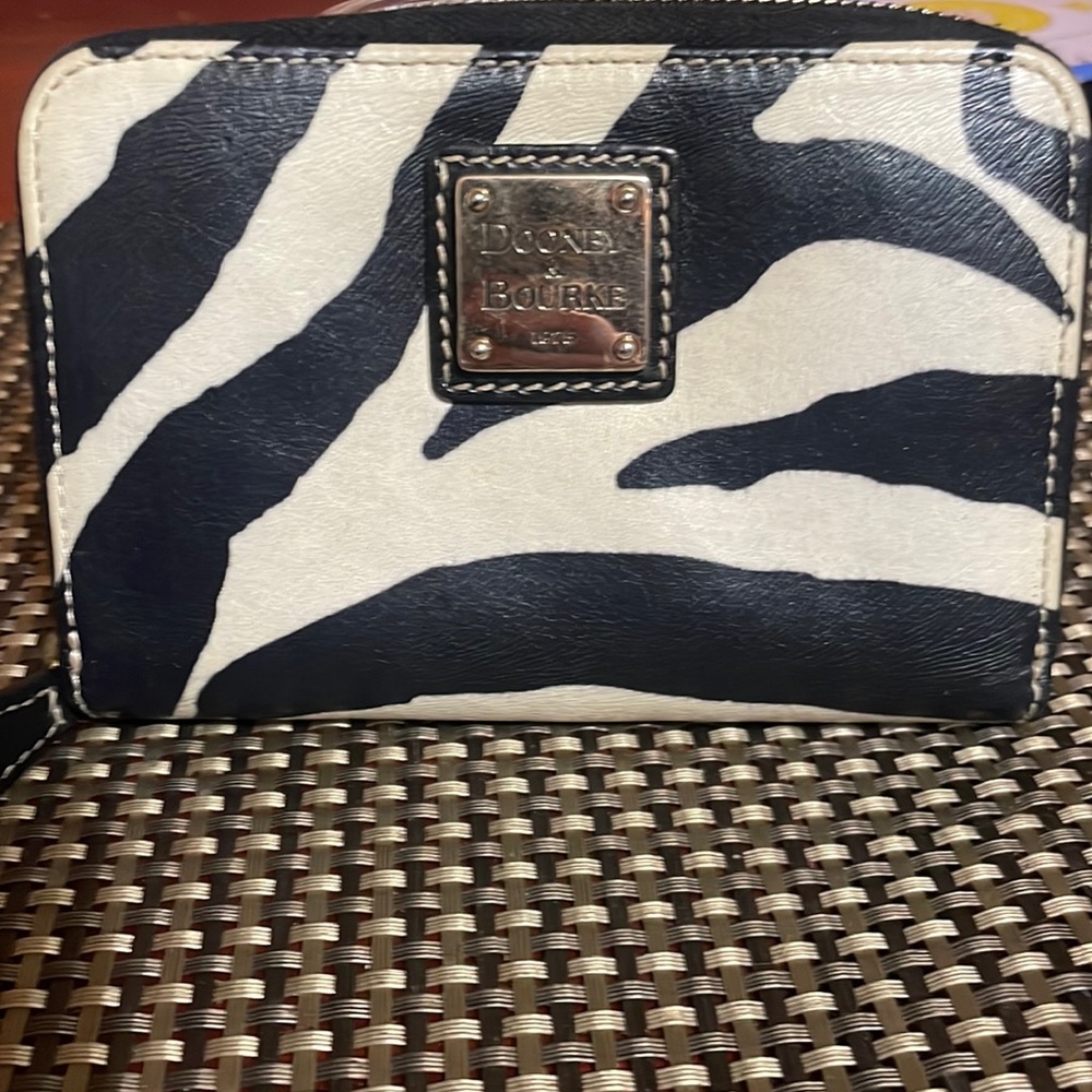 Dooney and Bourke wallet